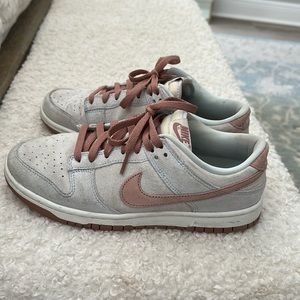 Nike Dunks